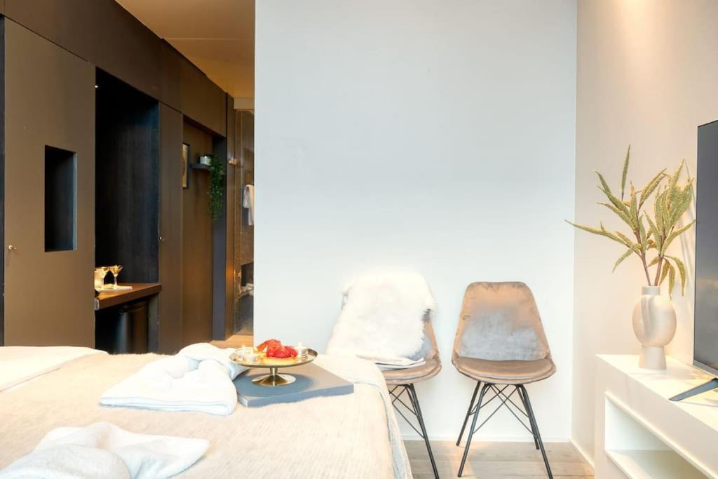 Ideal Terraced Retreat In Ghent's Center Appartement